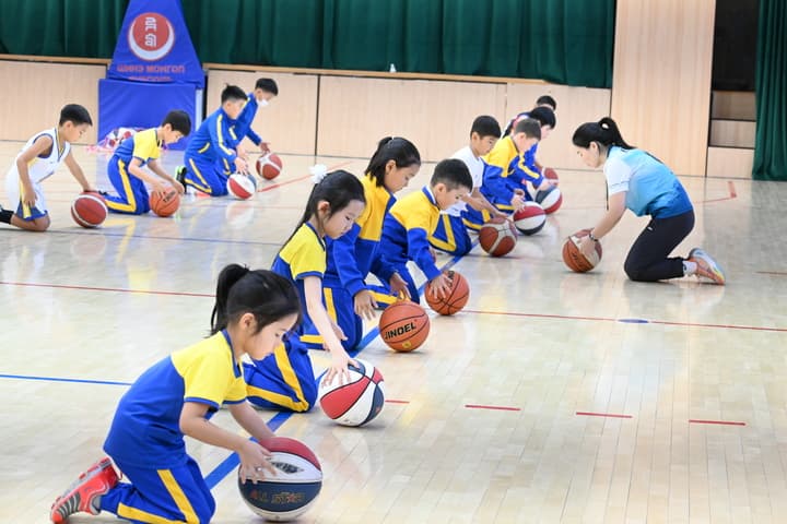 Олон нийтийн амьдрал