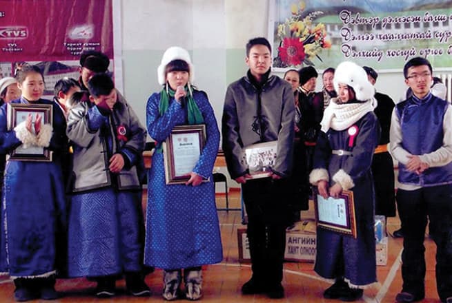 Ухаалаг хүүхэд сурагч солилцооны хөтөлбөр хэрэгжүүлэв