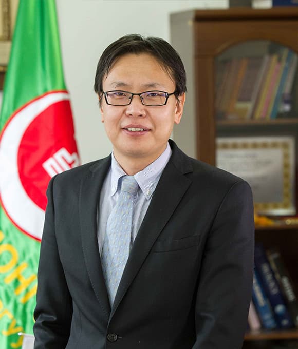 Сургуулийн 2 дахь үеийн захирлаар П.Наранбаяр томилогдов