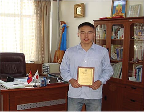 Төгсөгч Н.Мэргэн Америкийн MIT-д тэтгэлгээр суралцах эрх авав